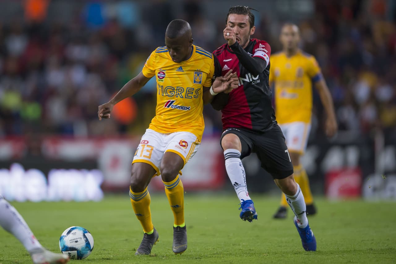 Con gol de último minuto por parte de André-Pierre Gignac los Tigres vencieron a los Rojinegros del Atlas y son líderes momentáneamente.