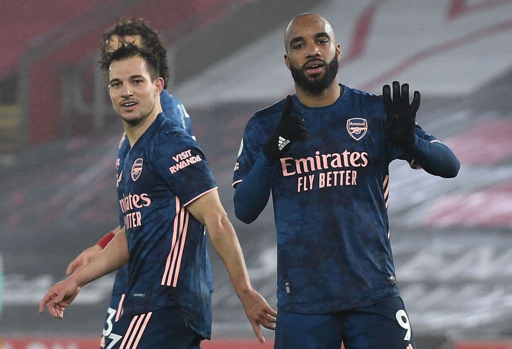 Arsenal visitó y goleó 1-3 al Southampton. Pépé (8’), Saka (39’) y Lacazette (72’) sentenciaron el cotejo. Armstrong (3’) hizo el del los locales. Arsenal llegó a 30 unidades y Southampton se quedó en 29.