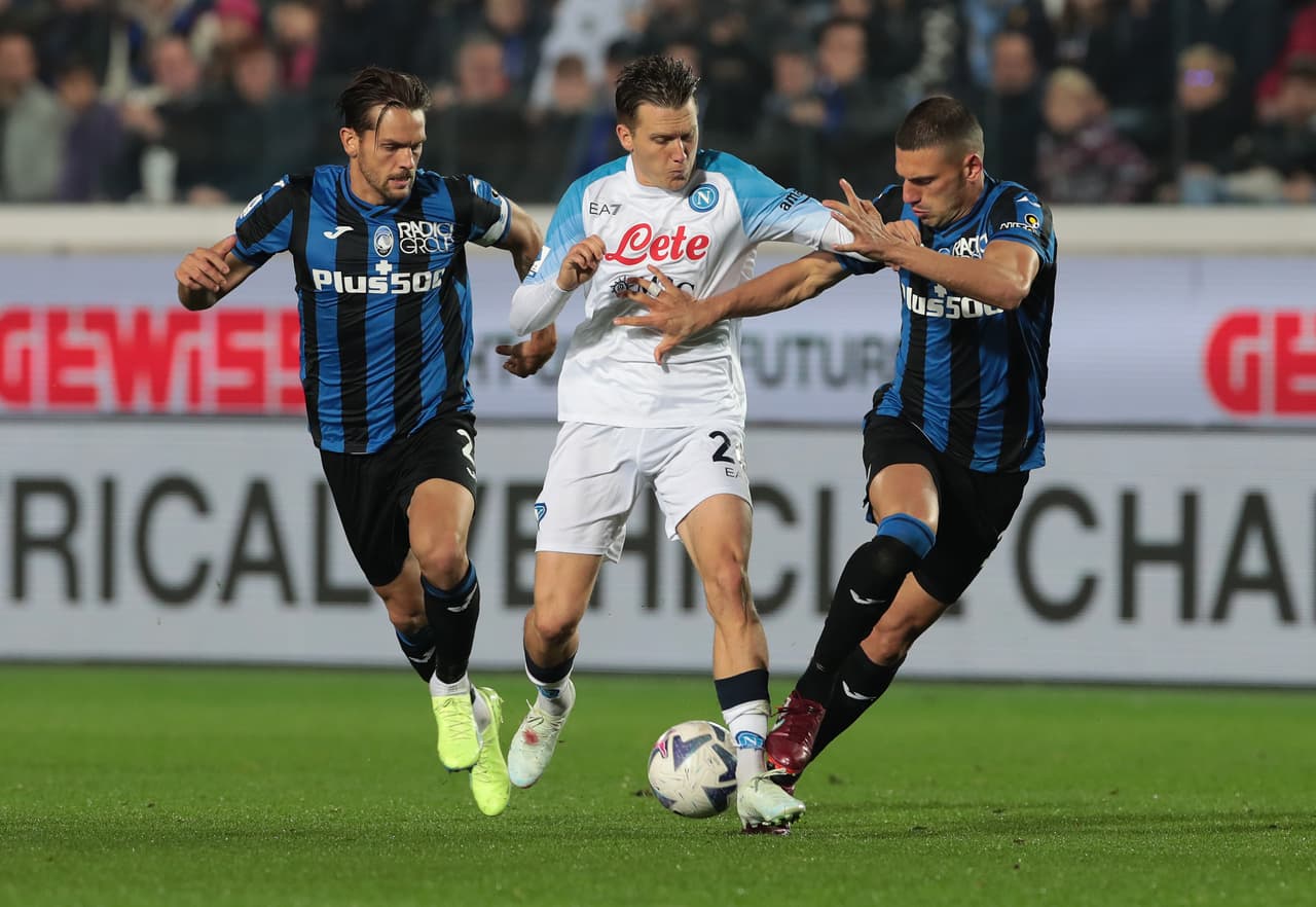 El Napoli venció 1-2 al Atalanta en la Jornada 13 de la Serie A con Hirving 'Chucky' Lozano como titular por 63 minutos antes del Mundial de Qatar 2022.