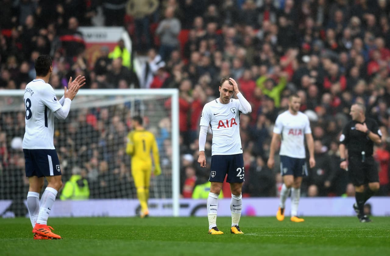 Lamento entre los Spurs, que veían alejarse al United y al City en la clasificación.