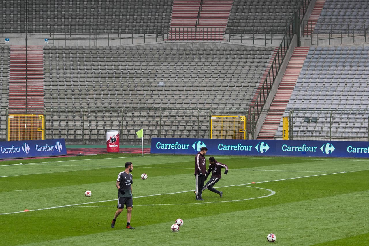 Posteriormente, Osorio guió el trabajo táctico y de definición ante los tres porteros citados a esta gira europea.