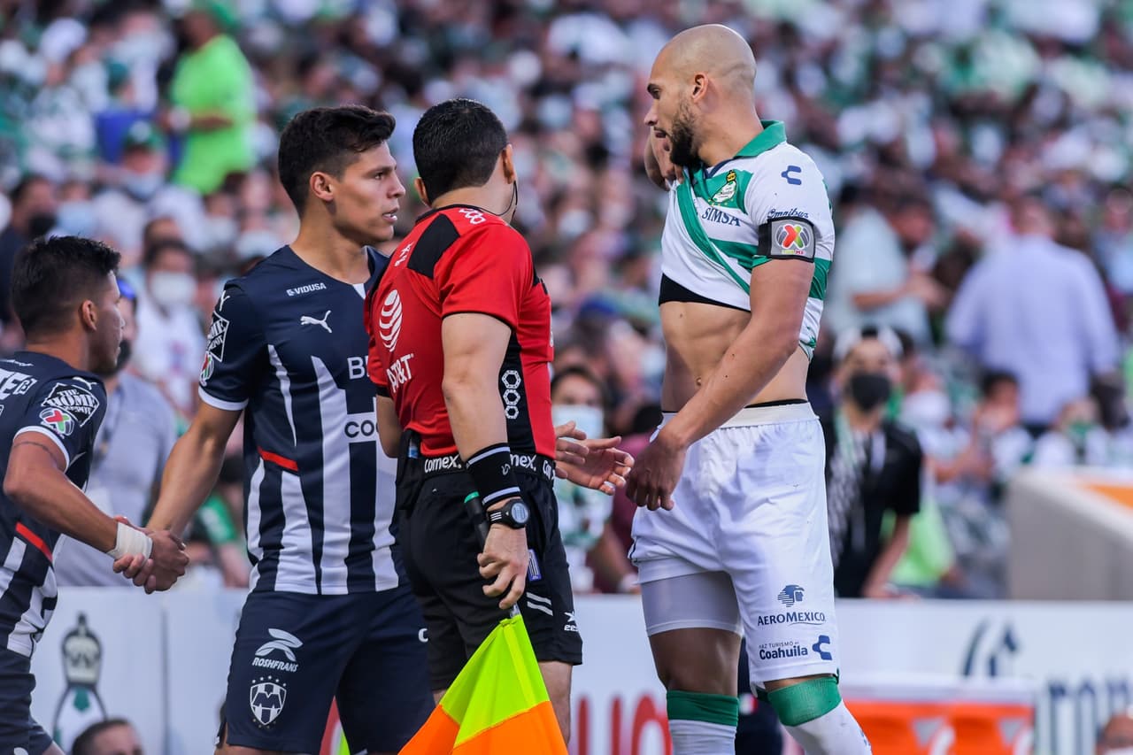 Monterrey sacó un triunfo de último minuto ante un equipo de Santos que está en un bache y no encuentra el triunfo.