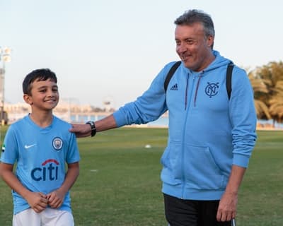 El entreandor 'Dome' Torrent compartió su conocimiento con proyectos de talentos en la capital de Emiratos Árabes Unidos. (New York City FC)