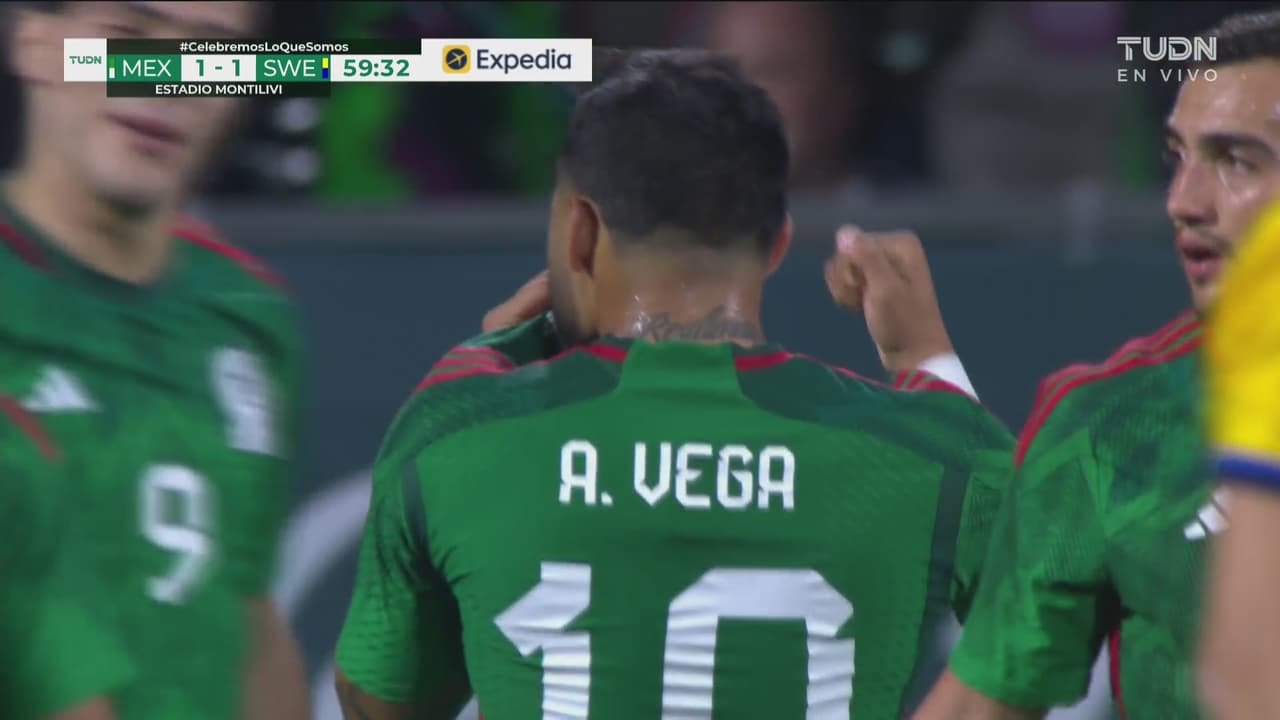 ¡Reacción inmediata! Vega aparece para marcar el 1-1 para México
