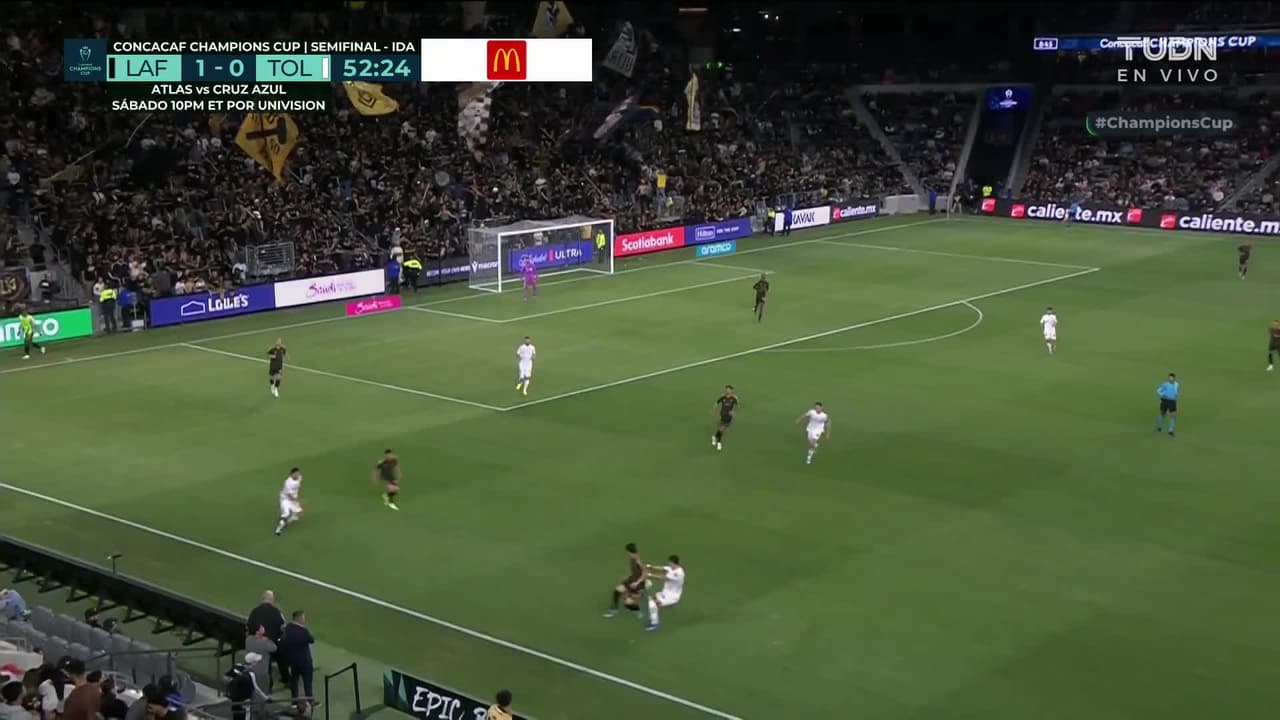 ¡GOL!  anota para LAFC. Jacob Shaffelburg