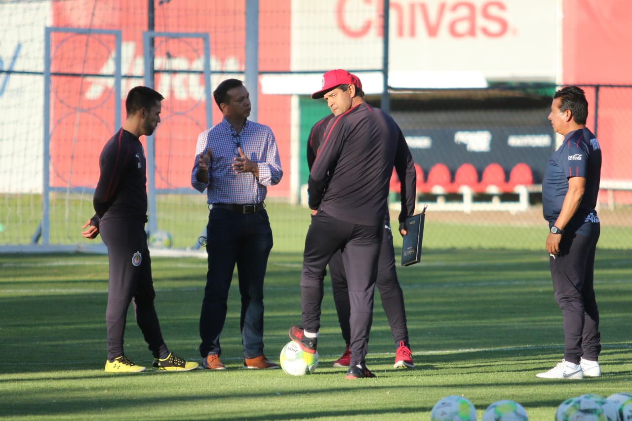 En medio de la jornada de amistosos de FIFA, Chivas de Guadalajara entrenó en Chivas Verde Valle y trabaja con la idea de mejorar en el Clausura 2019 de Liga MX.