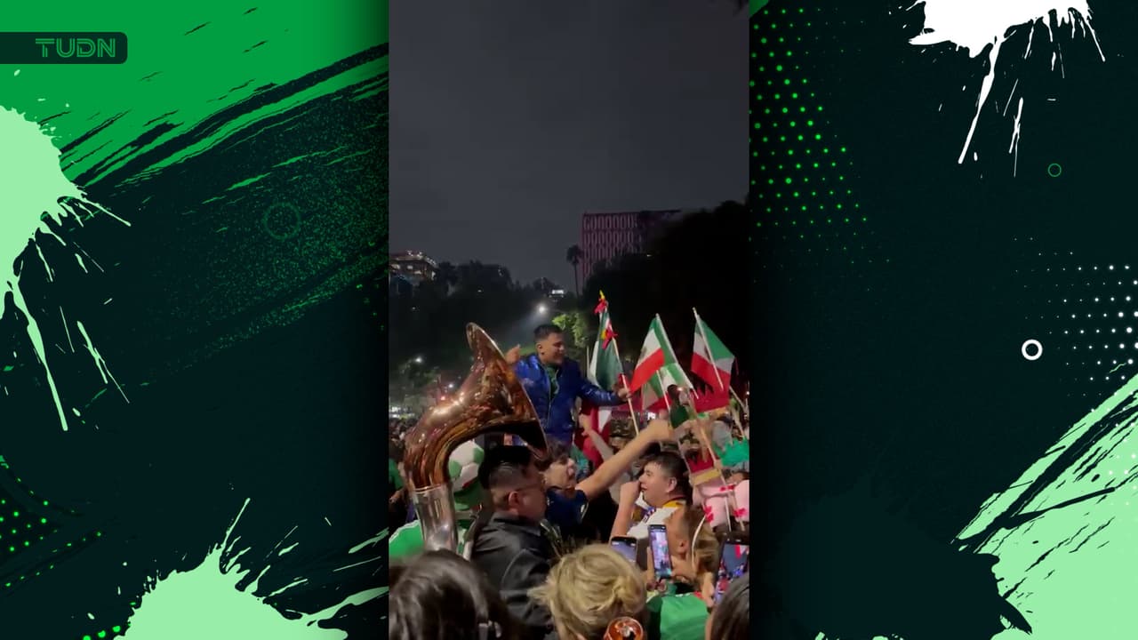 Festejos en el Ángel terminan con mariachi y banda; México vs. Corea del Sur