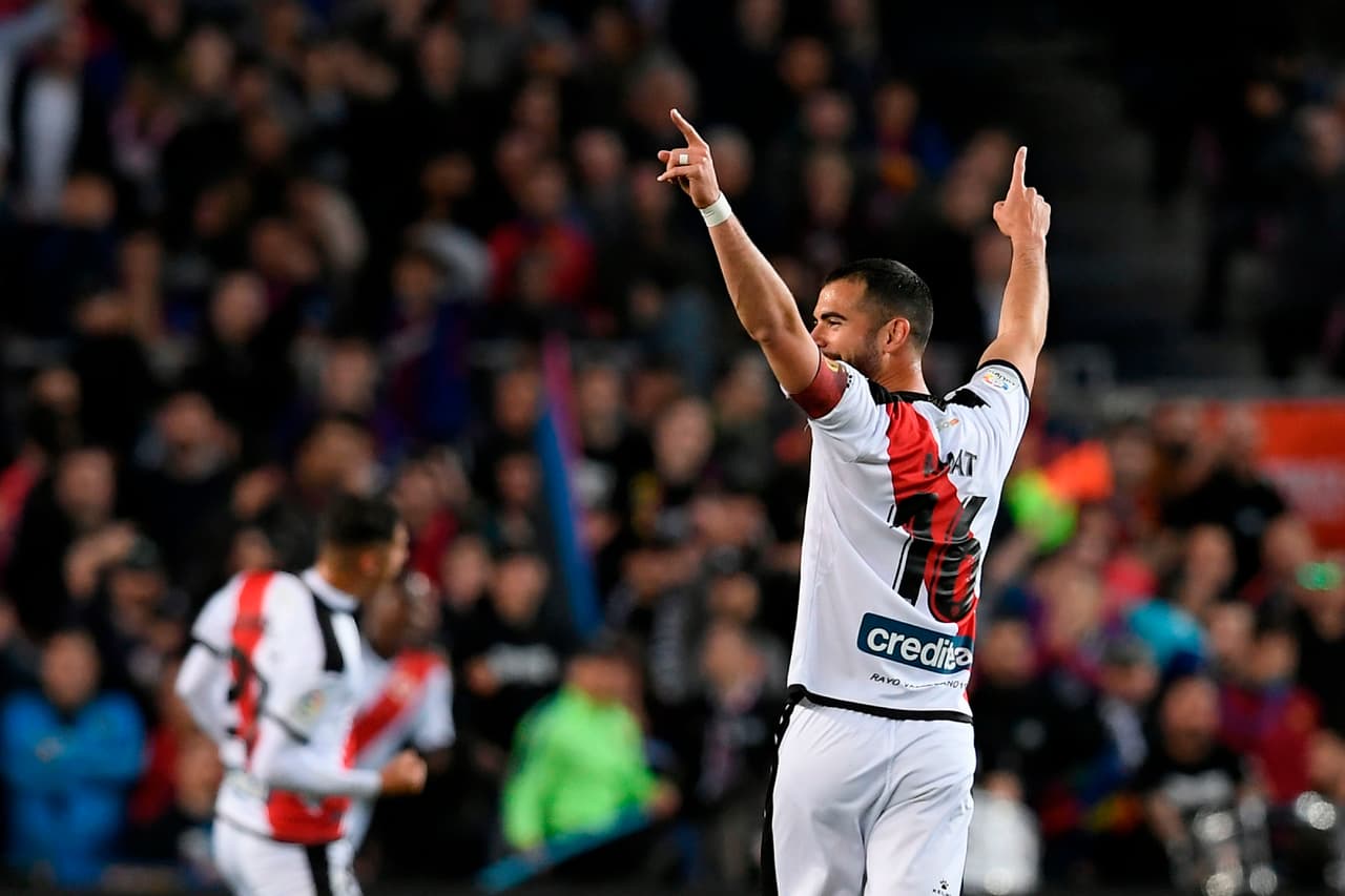 Al minuto 24 el Rayo consiguió ponerse en ventaja ante el asombro de la afición barcelonista.