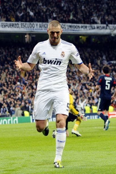 Ya en el segundo tiempo, el duelo tomó forma con otra anotación.