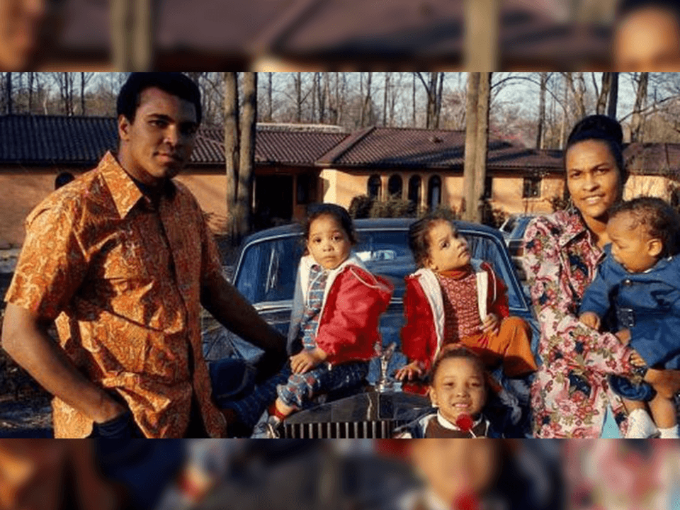 Alí volvió a casarse con una actriz, Belinda Boyd y tuvieron cuatro hijos: Maryum, las gemelas Jamillah y Rasheda y Cassius Marcellus Clay III. Ella sí se convirtió al Islam.