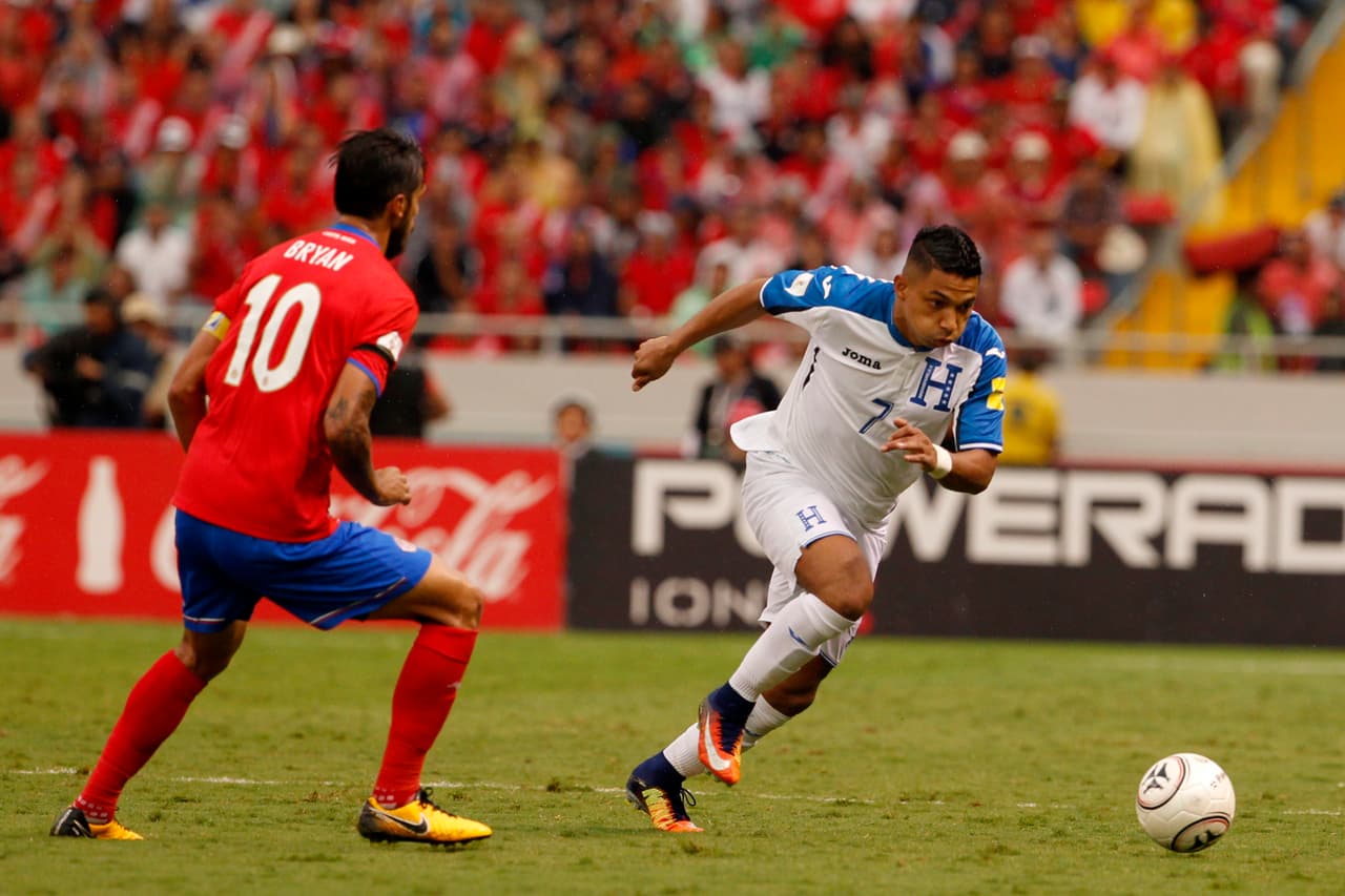 Para la segunda mitad, asumieron una posición más ofensiva y Hondurass se volcó al ataque.