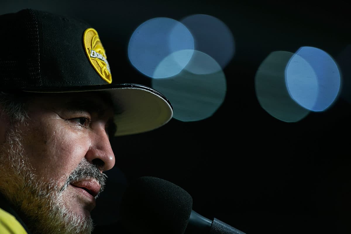 En cuanto a la Selección Argentina: "No podemos jugar hoy con Holanda ni con España".