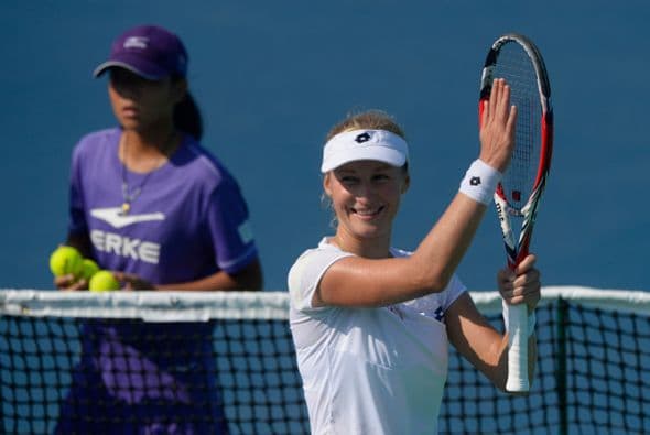 #10 - EKATERINA MAKAROVA (RUSIA) - 2970 Puntos - Residencia: Moscú, Rusia - Fecha de Nacimiento: 07 Jun 1988 - Altura: 5' 11" (1.80 m) - Peso: 143 lbs. (65 kg) - Estatus: Pro (Octubre 2004)