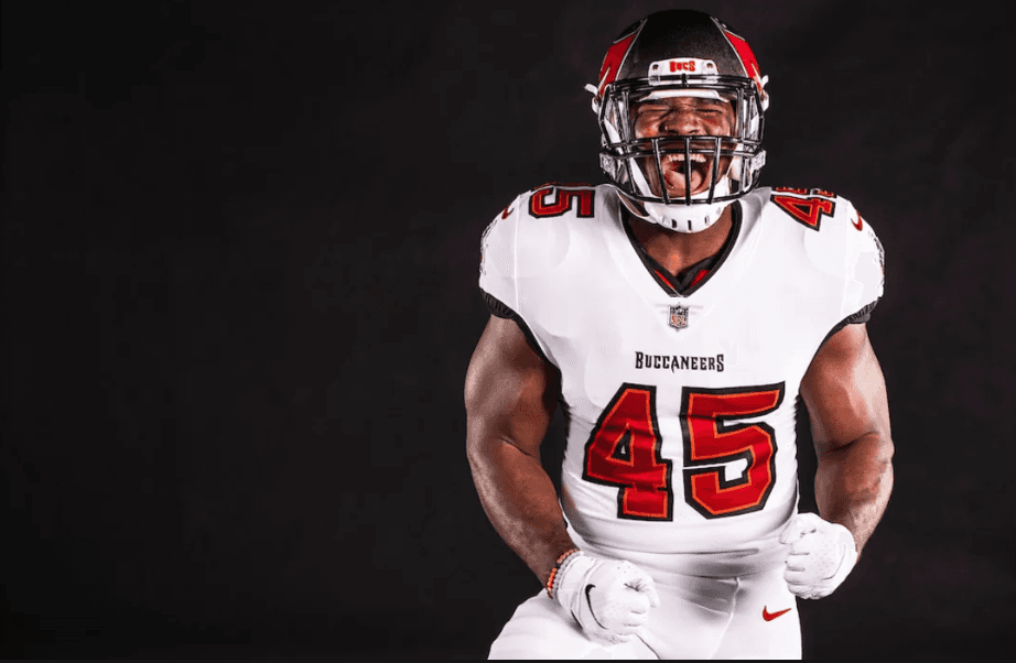Los Buccaneers quieren llegar a la postemporada con un nuevo conjunto de estrellas que hagan que el uniforme de la era del Super Bowl tenga su propia apariencia. Eso incluye al seis veces campeón del Super Bowl QB Tom Brady y al linebacker Lavonte David.