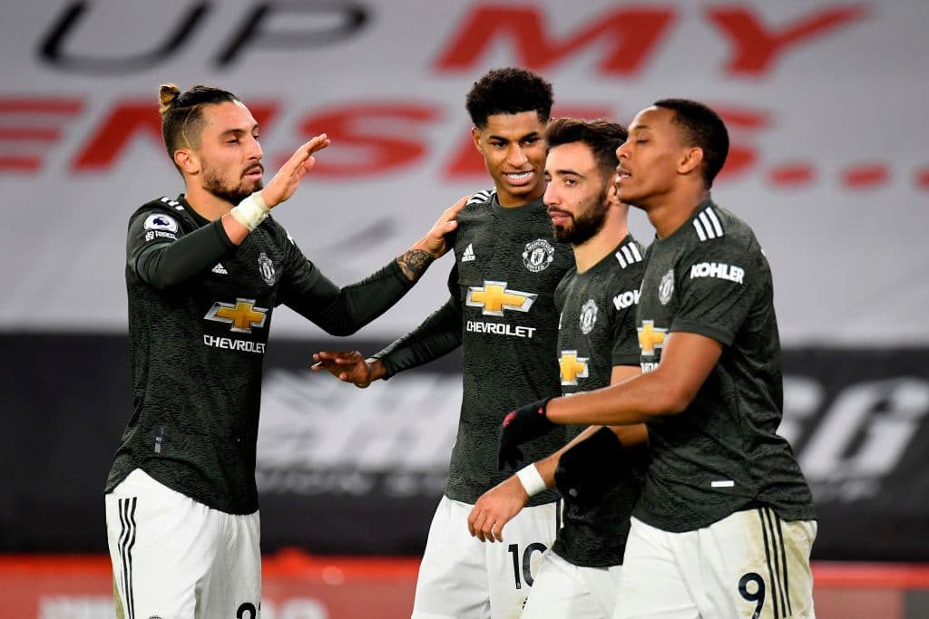 Manchester United gana y enciende la Premier League | Los ‘Red Devils’ se impusieron al Sheffield United y aprietan la competición inglesa; Aston Villa y Burnley igualan sin goles.