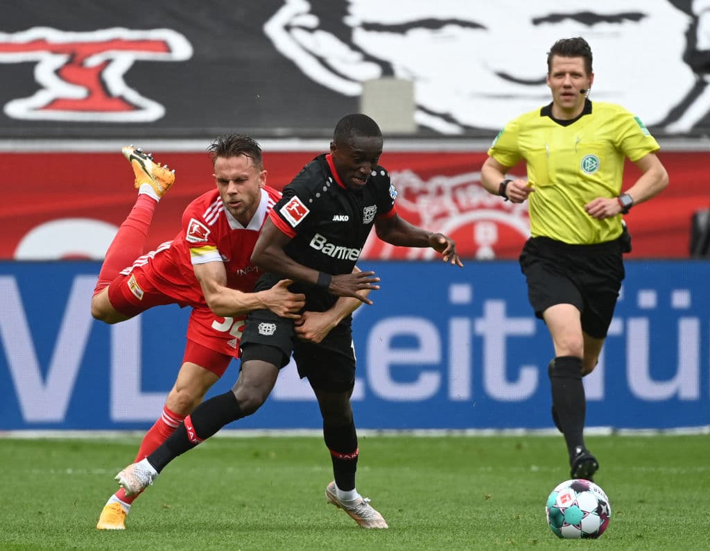 Bayer Leverkusen no logra hacer pesar la localía y empatan 1-1 frente al FC Union de Berlin.