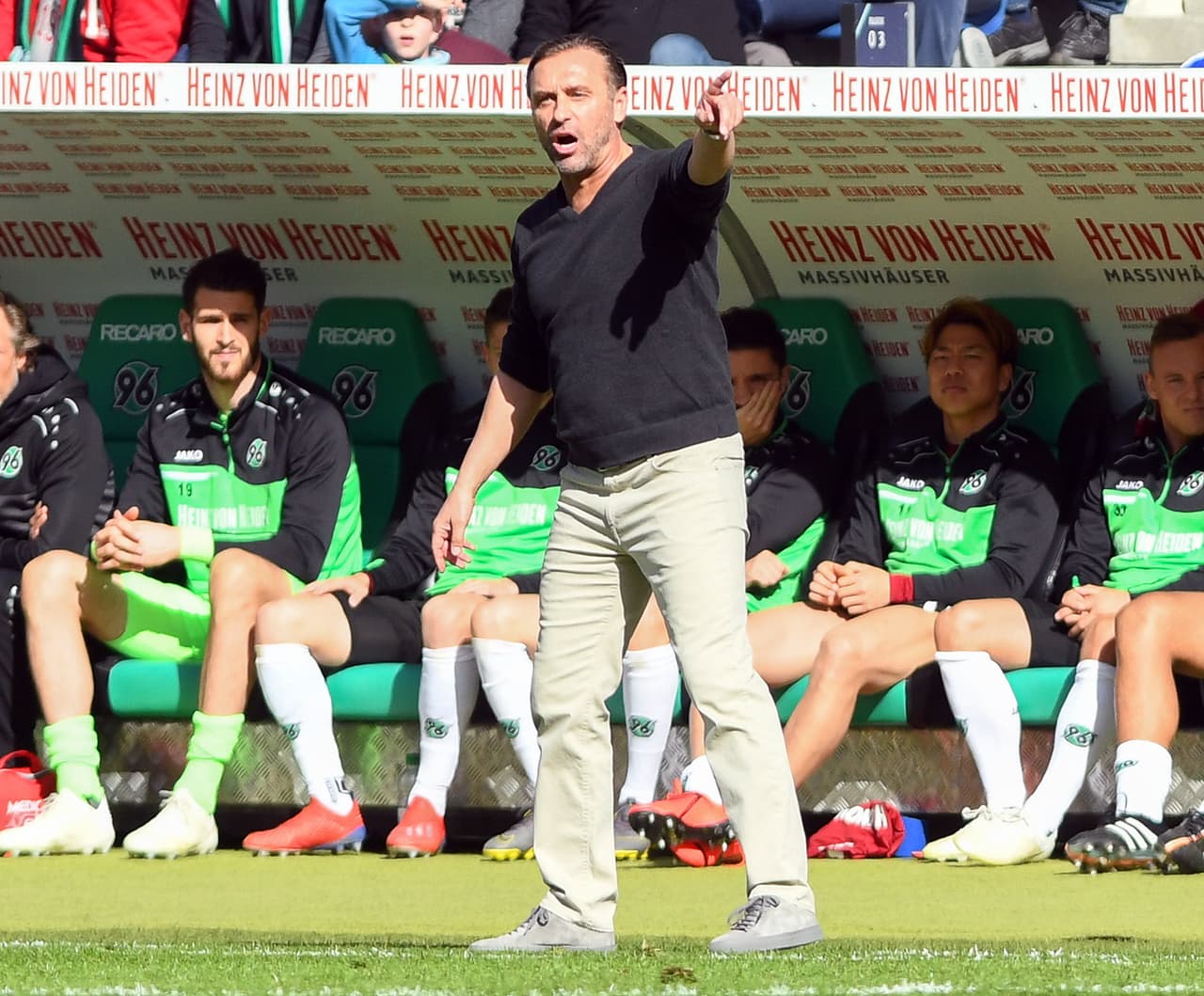 Thomas Doll, técnico del Hannover, volvió a vivir la pesadilla de un resultado en contra en Bundesliga, con un equipo que no fue capaz de reaccionar.