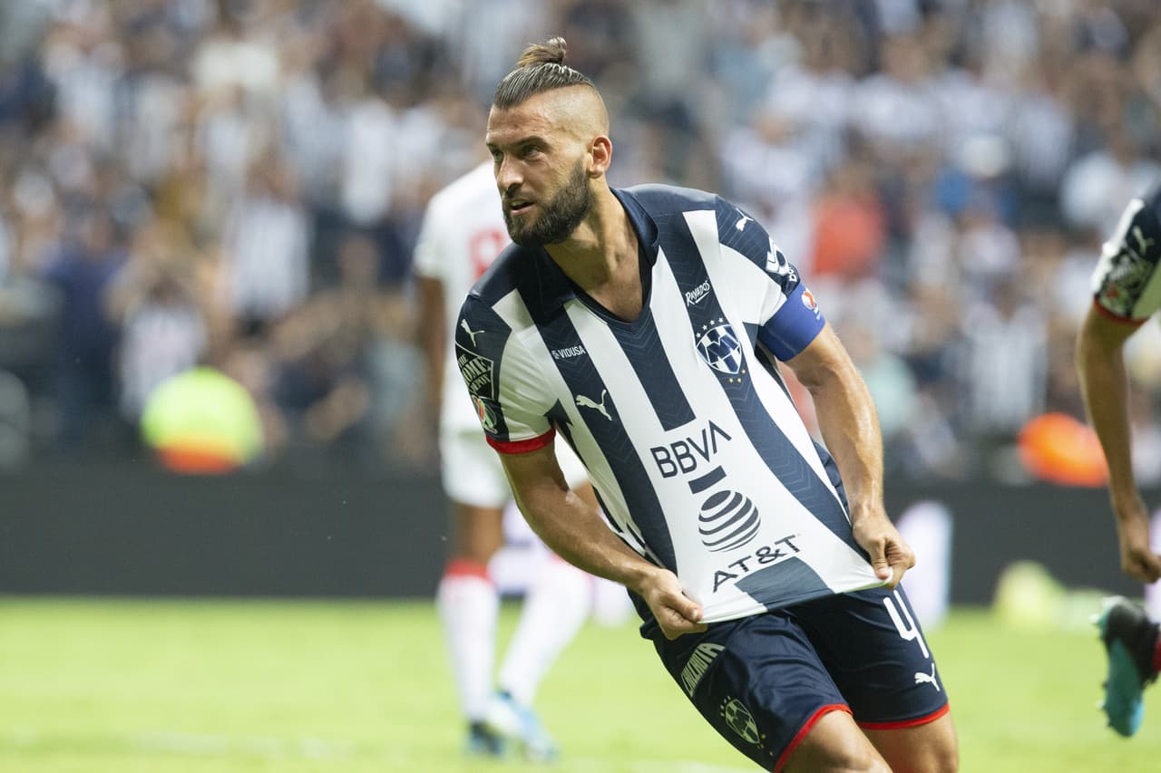 Al minuto 55 apareció Nicolás Sánchez ganando en una jugada aérea y decretó el segundo tanto para Rayados.