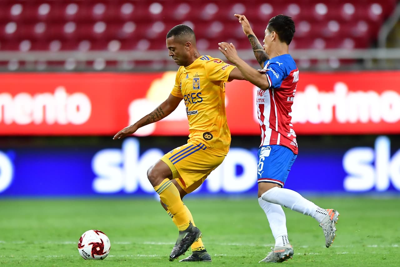 Con goles de Gignac al minuto 43 y 53, los Tigres consiguen su primera victoria en la Copa GNP por México.