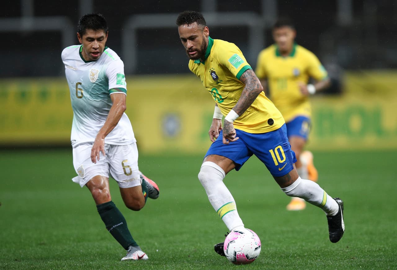 Para el doblete de Firmino (49’), el astro del PSG le asistió; el atacante del Liverpool sólo la empujó al fondo.