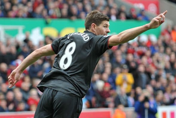 Steven Gerrard lograría descontar al minuto 70, pero de poco le serviría pues en los minutos finales volvería a anotar Stoke City.