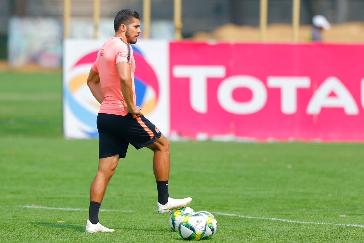 El entrenamiento de América en Coapa estuvo marcado por la tranquilidad del cupo en Liguilla pero por la exigencia de ganar contra Veracruz para mejorar lugares para los Cuartos de Final del Clausura 2019.
