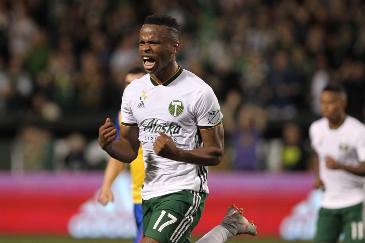 Jeremy Ebobisse recibió su oportunidad como titular bajo el mando de Giovanni Savarese, y respondió a la confianza anotando un par de goles, uno no conto por un muy dudoso fuera de lugar, el que si contó abrió el marcador y encamino la victoria de los Timbers.