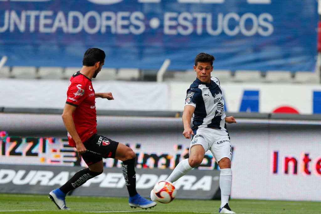 Javier Aguirre regresó al futbol mexicano ‘con el pie derecho’ venciendo a los rojinegros en el Jalisco. | Rogelio Funes Mori (1’, 45+2’) marcó doblete para la victoria de Rayados que se mostraron en buena forma al arranque del torneo del futbol mexicano.