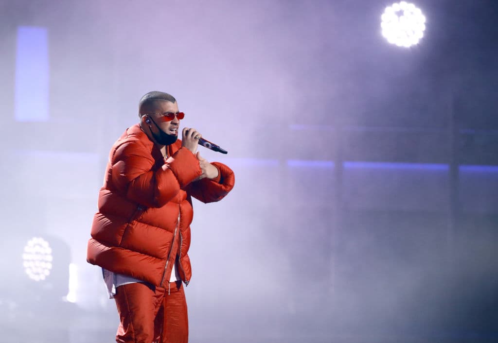 Lo que busca el cantante con este equipo es salvar, crecer e impulsar la liga local.
<br>