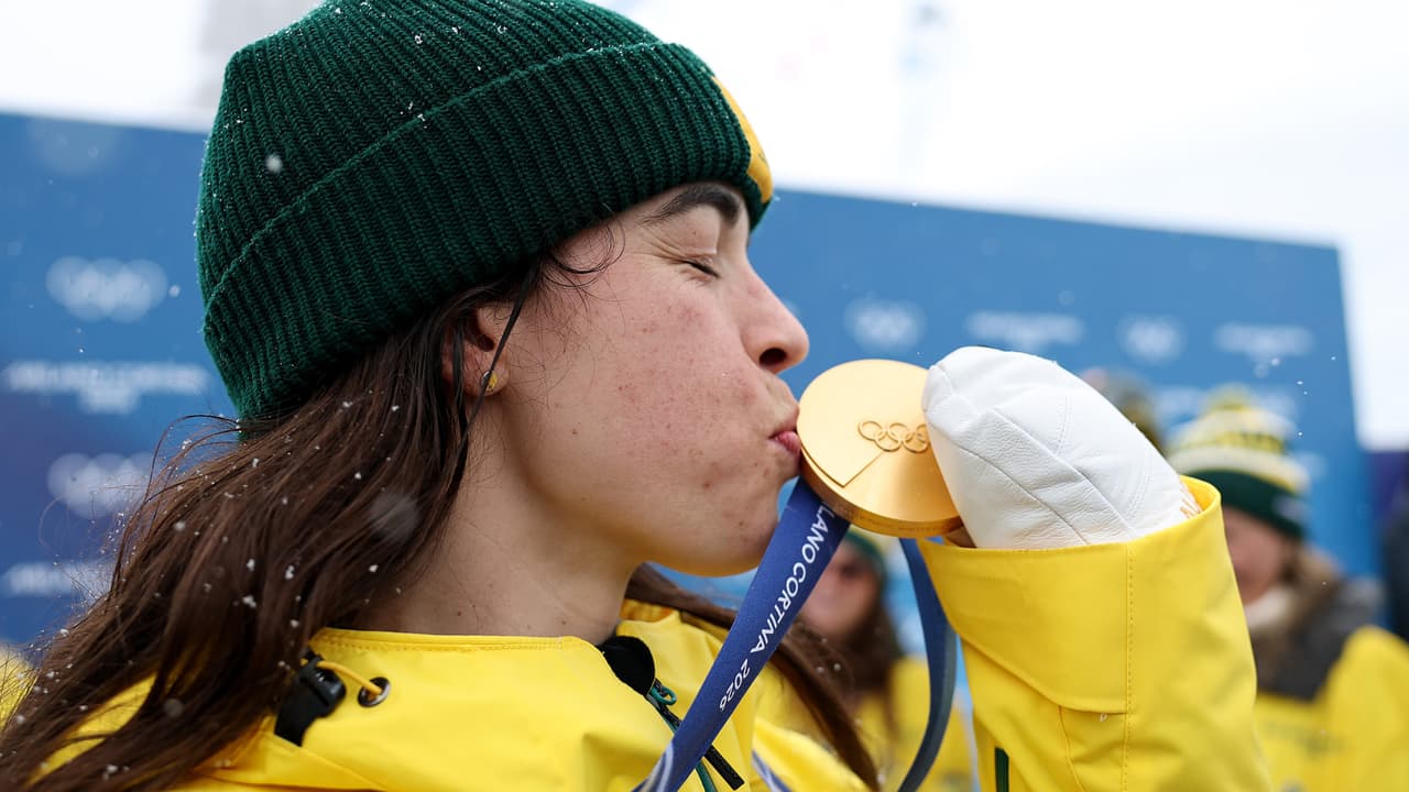 Jakara Anthony es la nueva campeona de los moguls dobles.