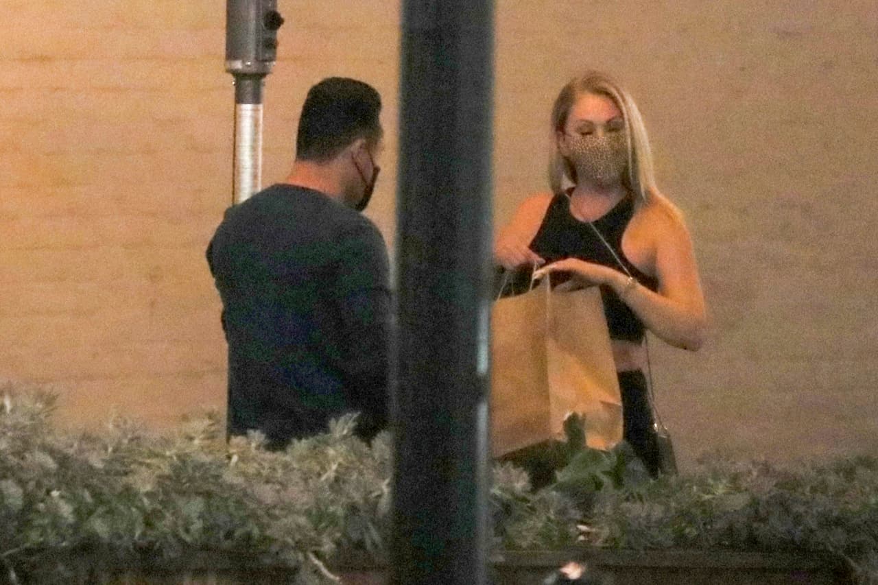 En 2017, la expareja se reunió para asistir a la ceremonia de graduación de Atiana.