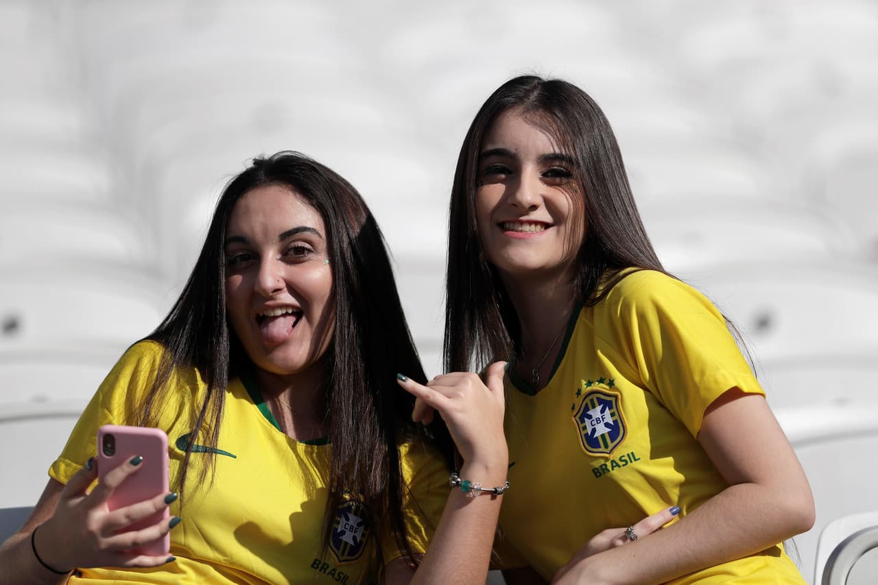 Los fanáticos de Brasil y Perú están listos para el juego que define el panorama de clasificación del Grupo A de la Copa América en la Arena Corinthians de San Pablo.