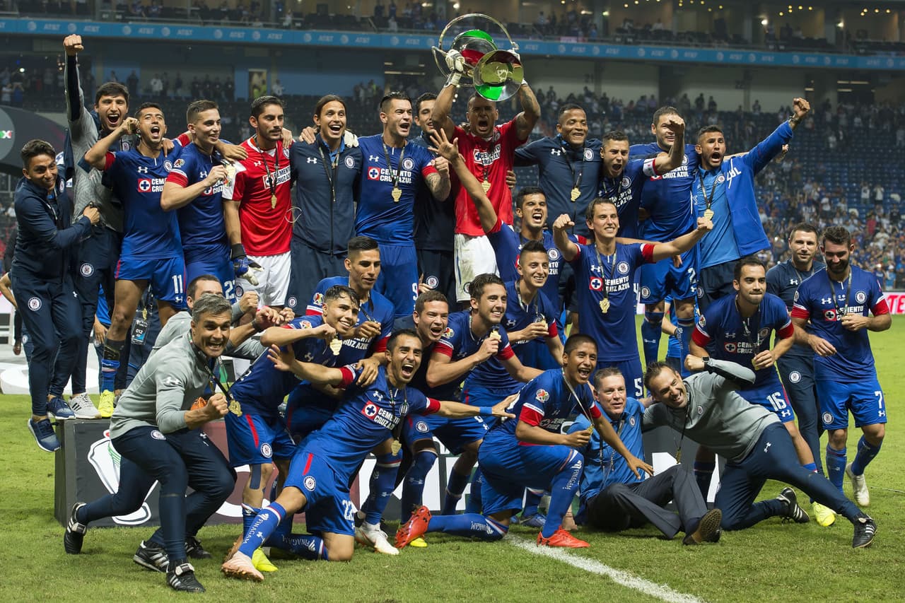 Apertura 2018 - Cruz Azul se impuso por 2-0 al Monterrey dando el primer título a la era de Ricardo Pelárez con la Máquina.