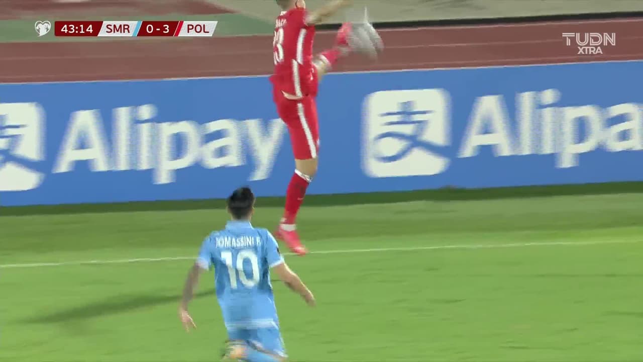 ¡GOL!  anota para Polonia. Karol Linetty