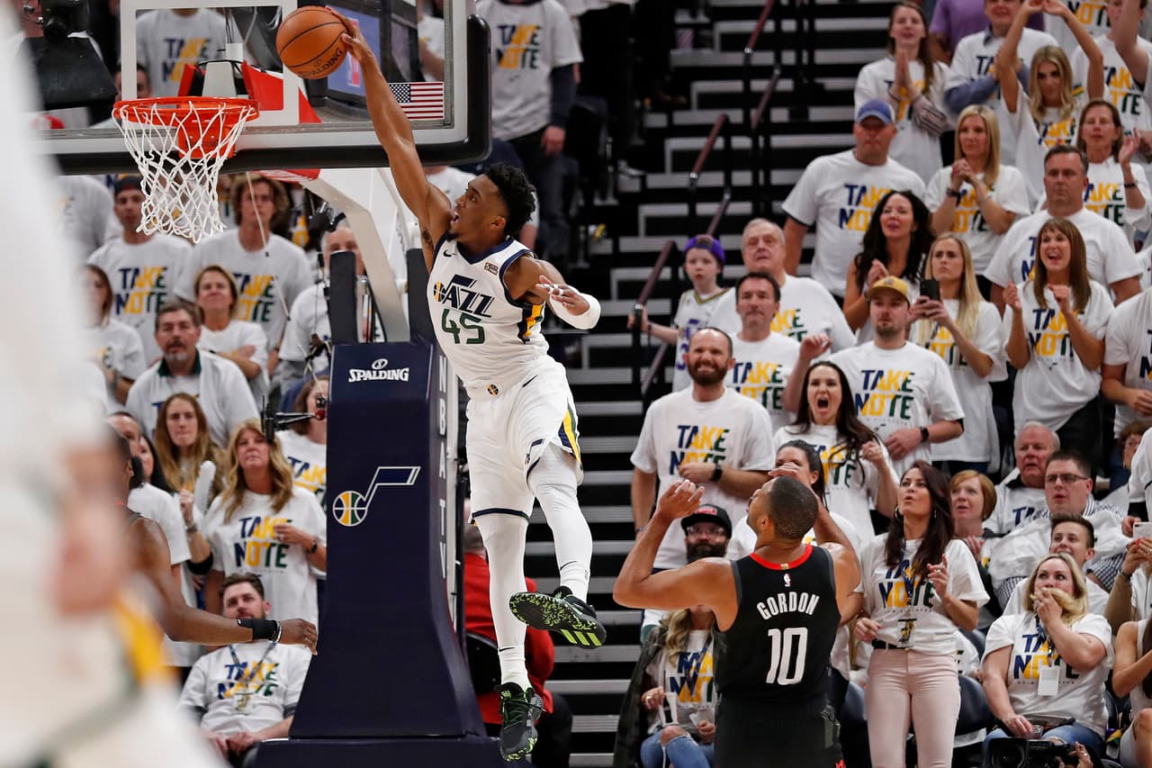 En el último cuarto el Jazz lo dejó todo y logró aumentar la diferencia para quedarse con el Juego 4 de esta serie. Fue 31-12 el marcador que sentenció el partido.