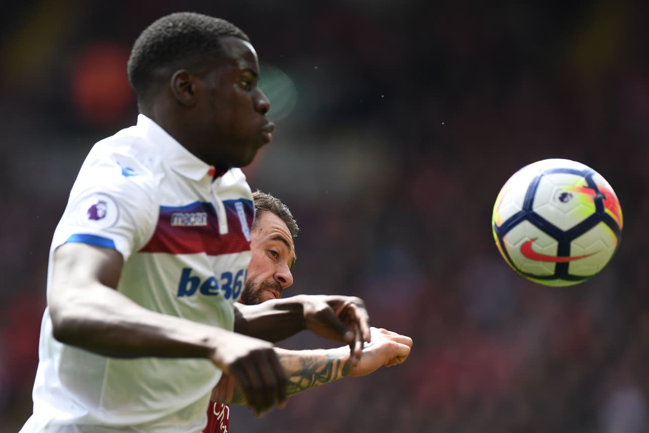 Defensa central: Kurt Zouma (Stoke City)