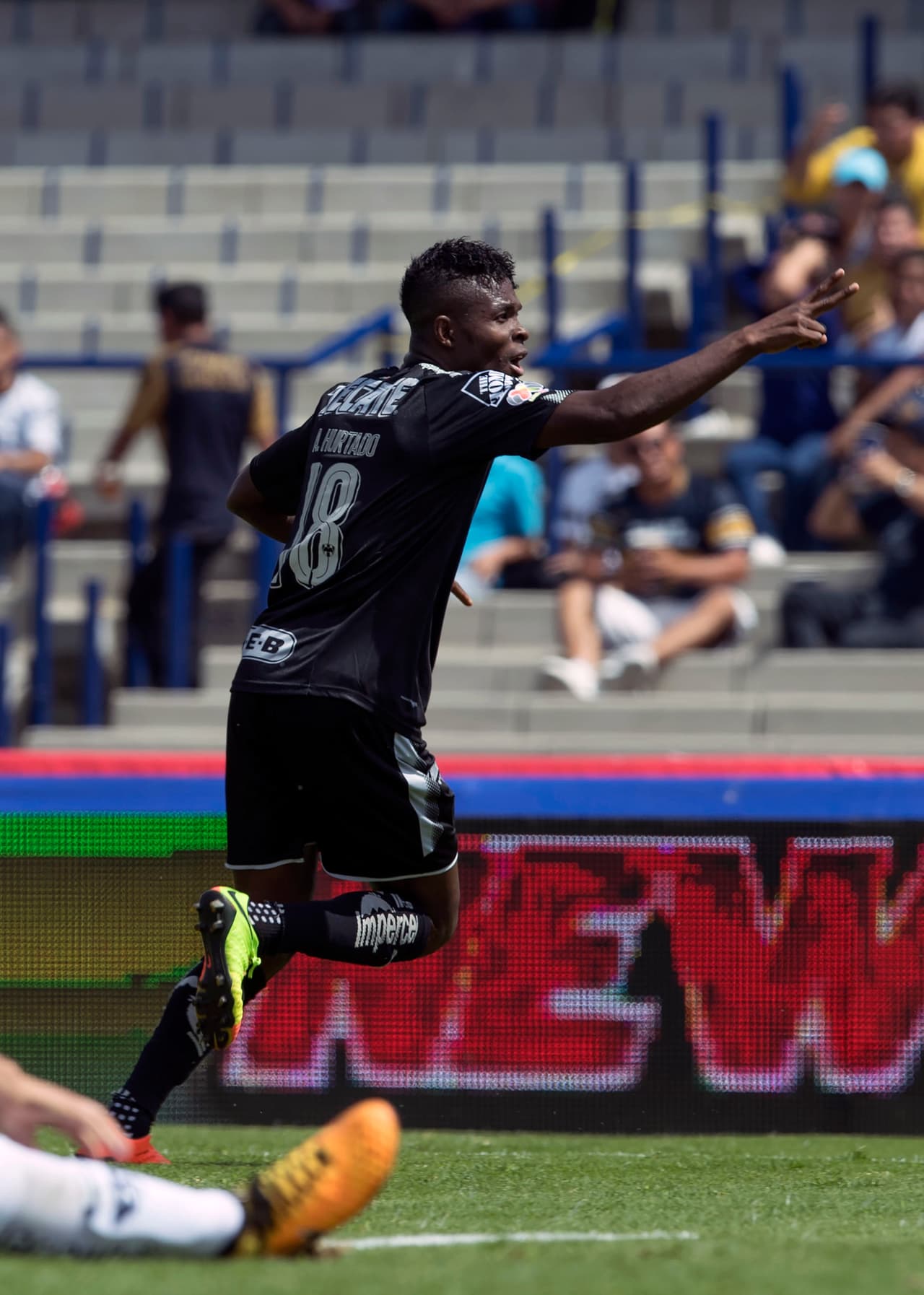 04 Avilés Hurtado - Monterrey: El mediocampista colombiano ha sido el jugador más destacado en el presente torneo. En la reciente jornada aportó 10 puntos.