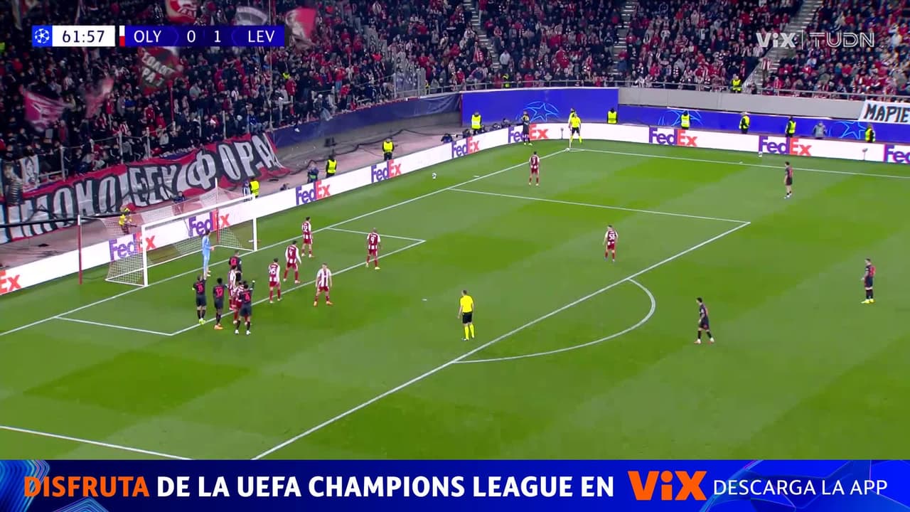 Schick firma doblete en tres minutos y pone el segundo del Leverkusen