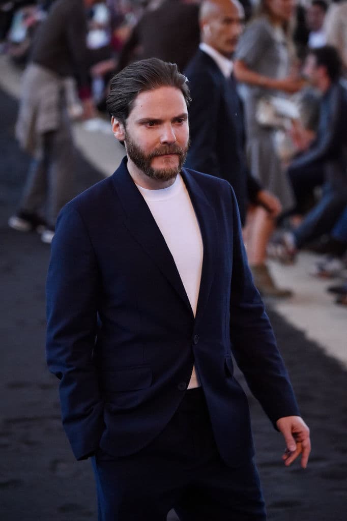 Salvador (2006) - El 2 de marzo de 1974, el joven anarquista Salvador Antich, militante del Movimiento Ibérico de Liberación, se convirtió en el último preso político ejecutado en España mediante "garrote vil".
<br>