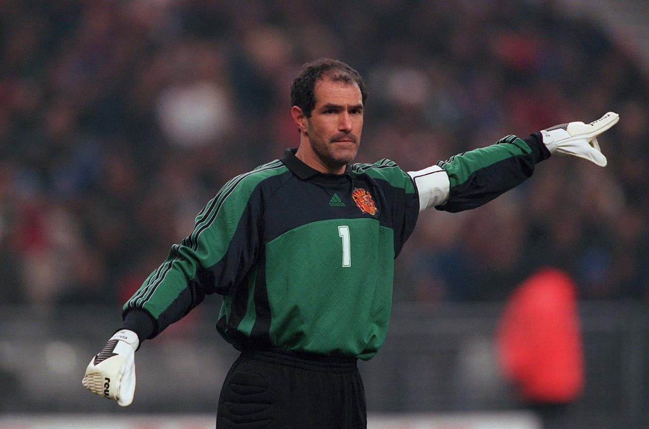 Andoni Zubizarreta. De 1993 a 1994 el guardameta nacido en Vitoria fue el capitán del Barcelona, en aquel equipo denominado como el 'Dream Team'.