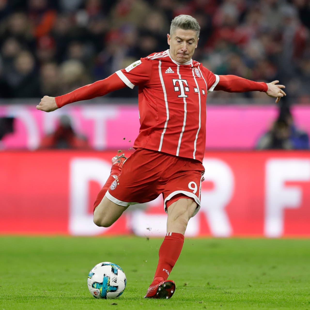 Fue de nuevo la potencia de Lewandowski la que apareció para sumar en el marcador.