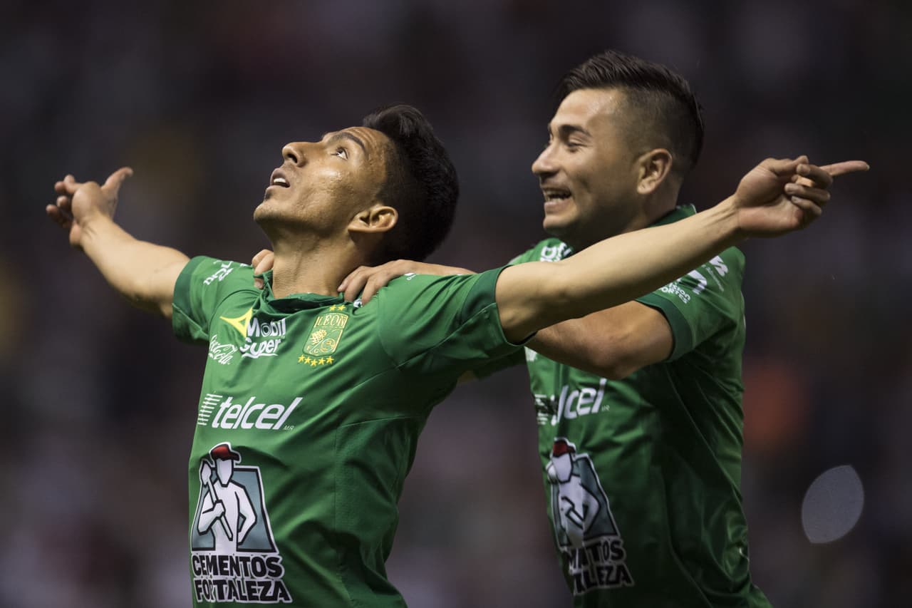 Ángel Mena marca doblete y con eso fue suficiente para vencer con claridad 3-0 a Santos Laguna. La Fiera se coloca en el subliderato con 20 puntos y a dos del líder Tigres.
