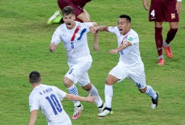 Gastón Giménez marcó su primer gol con la selección de Paraguay