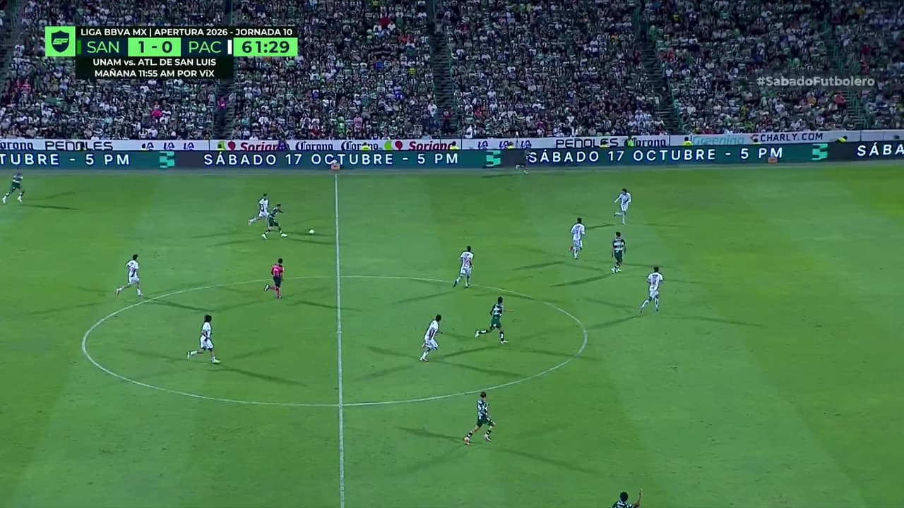 ¡TIRO ATAJADO! disparo por Esteban Lozano.