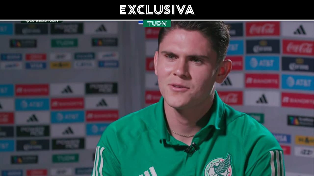 Israel Reyes apoya gestión de Jimmy con México: "El grupo está con él"