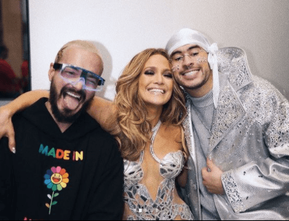 También se presentó al lado de J-Balvin.