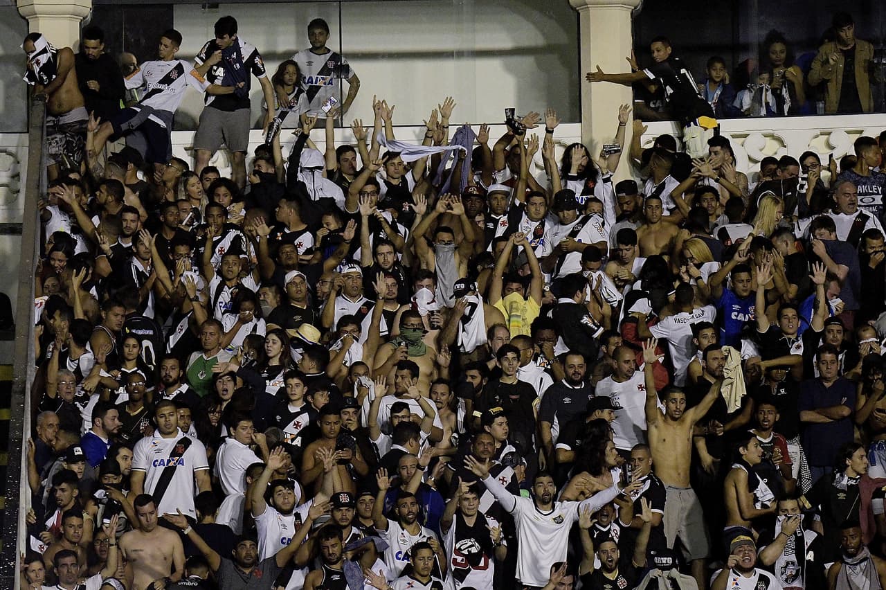 El duelo fue disputado como parte del campeonato Brasileirao de Serie A en casa del Vasco: Estadio Sao Januario.