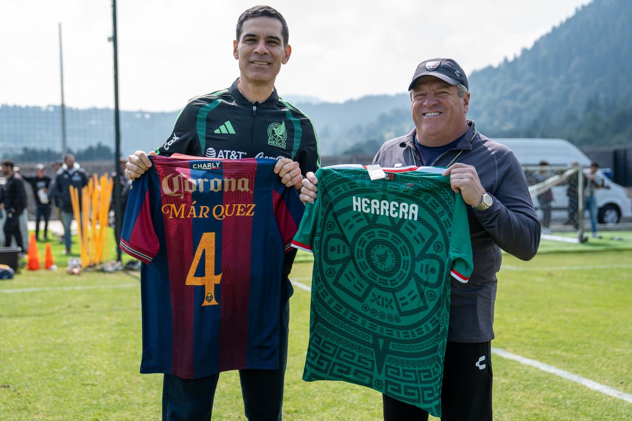 Rafael Márquez visita a los Potros del Atlante