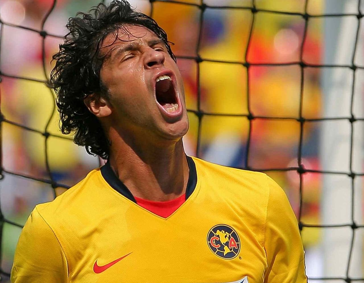 El defensa central Sebastián Domínguez estuvo en 2008 con América pero una lesión lo mantuvo lejos de las canchas en una época en la que el equipo cayó al último lugar de la Liga MX.