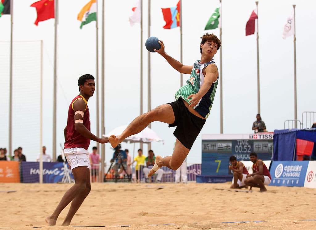 El club de balonmano de la Universidad de Bath dijo que las multas eran "absolutamente escandalosas".